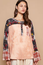 Load image into Gallery viewer, 5313- POL THERMAL TOP WITH STAR PATCH