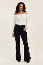 Load image into Gallery viewer, 6482- JUDY BLUE- "JAQUELINE" BLACK FLARE