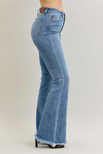 Load image into Gallery viewer, 5258-JUDY BLUE-High Waisted Flare Front Pintuck jeans