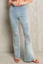 Load image into Gallery viewer, 5486- POL EMBROIDERED MID RISE JEANS-BLUE
