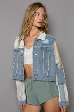 Load image into Gallery viewer, 4619- POL DENIM AND LACE JACKET
