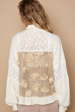 Load image into Gallery viewer, 4621- LACE TRIM SHACKET- MOCHA/CRM
