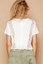 Load image into Gallery viewer, 5012- POL V NECK JERSEY T WITH LACE-WHITE
