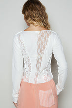 Load image into Gallery viewer, 4881- POL fitted top in thermal and lace mix -IVORY
