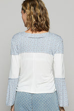 Load image into Gallery viewer, 4813- POL round neck ruffle sleeve fitted fit top -WHITE/BLUE
