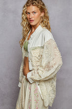Load image into Gallery viewer, 5300- POL TEXTURED LONG SLEEVE SHACKET-IVORY
