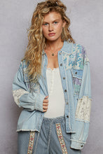 Load image into Gallery viewer, 5423- POL BALLOON SLEEVE DENIM AND PRINT SHACKET-BLUE
