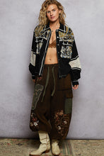 Load image into Gallery viewer, 5422- POL BALLOON SLEEVE DENIM AND PRINT SHACKET-BLACK
