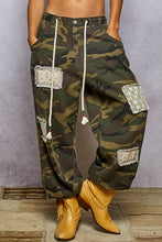 Load image into Gallery viewer, 5428- POL PATCH DRAWSTRING PANTS- OLIVE CAMO
