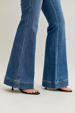 Load image into Gallery viewer, 5259-JUDY BLUE-HW Flare Tummy Control Double Button
