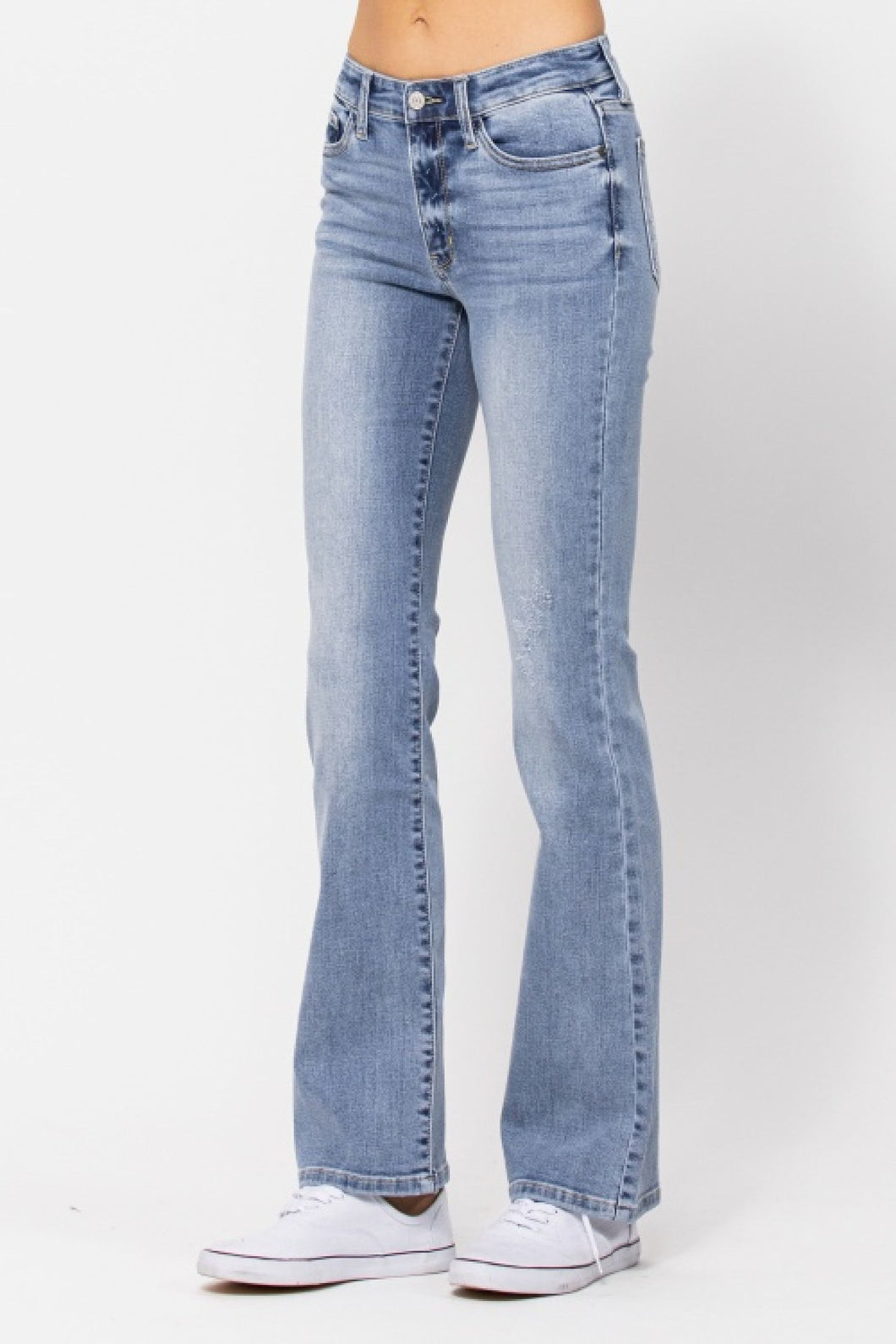 4805- JUDY BLUE MID-RISE NON DISTRESSED BOOTCUT