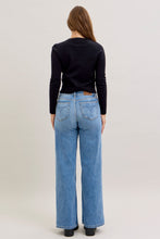 Load image into Gallery viewer, 5276- JUDY BLUE- MID RISE RETRO WIDE LEG JEANS
