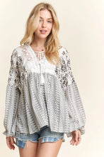Load image into Gallery viewer, 4891 -- Boho Floral Peasant Tunic Top
