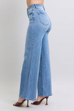 Load image into Gallery viewer, 5304- JUDY BLUE HW Vintage Wash Retro Wide Leg

