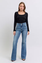 Load image into Gallery viewer, 4809- JUDY BLUE DOUBLE BUTTON HR FLARE
