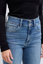 Load image into Gallery viewer, 4809- JUDY BLUE DOUBLE BUTTON HR FLARE
