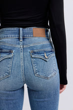 Load image into Gallery viewer, 4809- JUDY BLUE DOUBLE BUTTON HR FLARE

