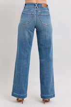 Load image into Gallery viewer, JB88957- JUDY BLUE HW Star &amp; Front Seam Detail Wide

