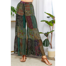 Load image into Gallery viewer, 4536-Retro Revival: Long Flared Patchwork Pants
