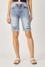 Load image into Gallery viewer, 4366-MIDRISE BERMUDA SHORTS
