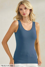 Load image into Gallery viewer, 6036- Women's Reversible Seamless Tank with Built-in Bra-ONE SIZE

