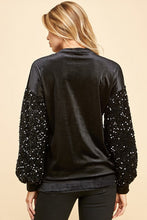 Load image into Gallery viewer, 3913-Velvet Sweatshirt with Sequins Sleeve -BLACK
