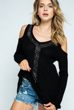 Load image into Gallery viewer, 5518-COLD SHOULDER TOP WITH STONES
