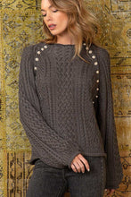 Load image into Gallery viewer, 3918-Pearl button closures aran knit pullover sweater
