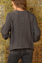 Load image into Gallery viewer, 3918-Pearl button closures aran knit pullover sweater
