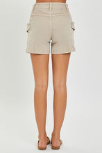Load image into Gallery viewer, 4443 -HIGH RISE CARGO SHORTS-khaki

