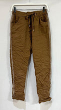 Load image into Gallery viewer, 4513-RHINESTONE SIDE STRIPE CRINKLE JOGGER-TOBACCO
