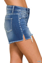 Load image into Gallery viewer, 5919-Raw Frayed Hem Cutoff Side Slit Denim Shorts
