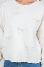 Load image into Gallery viewer, 4757-Pullover sweater adorned with beaded ribbons
