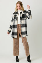 Load image into Gallery viewer, 4643-Fringe Detailed Long Plaid Jacket-BLACK
