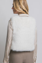 Load image into Gallery viewer, 5577-V-neckline Faux Fur Vest-IVORY
