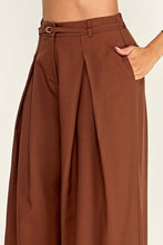 Load image into Gallery viewer, 6558- Belt Detail Pants-BROWN

