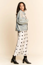 Load image into Gallery viewer, 5237-Mesh Stitching Button Down Denim Jacket
