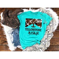 1639-Yellowstone Junkie Cowhide Western Tee