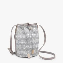 Load image into Gallery viewer, JEN &amp; CO Augusta Woven Bucket Bag w/ Vegan Leather Trim
