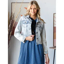 Load image into Gallery viewer, 6119- Butterfly Rhinestone Denim Jacket
