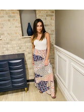 Load image into Gallery viewer, 4083-Boho Maxi Skirt
