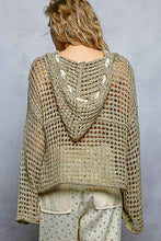 Load image into Gallery viewer, 5909- POL V NECK THIN SWEATER WITH STAR-OLIVE
