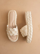 Load image into Gallery viewer, 6138- The Candice | Ivory Floral Raffia Platform Slide
