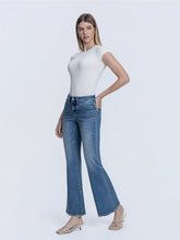 Load image into Gallery viewer, 5868- LOVERVET Low Rise Medium Wash Patch Pocket Flare Jeans
