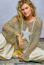 Load image into Gallery viewer, 5909- POL V NECK THIN SWEATER WITH STAR-OLIVE
