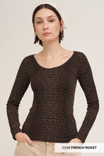 Load image into Gallery viewer, 6674- Leopard Scoop Neck Ls Top-FRENCH ROAST
