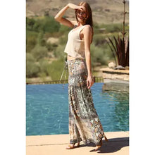 Load image into Gallery viewer, 6251- Printed Wide Leg Pants with Elastic Waistband
