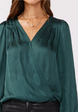 Load image into Gallery viewer, 4712- V-Neck Raglan Sleeve Top-TEAL
