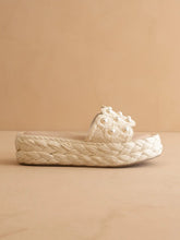 Load image into Gallery viewer, 6138- The Candice | Ivory Floral Raffia Platform Slide
