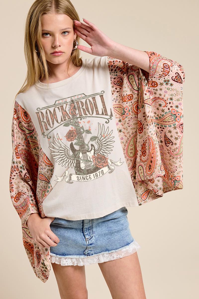 5530-Rock N Roll Vintage Graphic Rustic Contrast Poncho Top